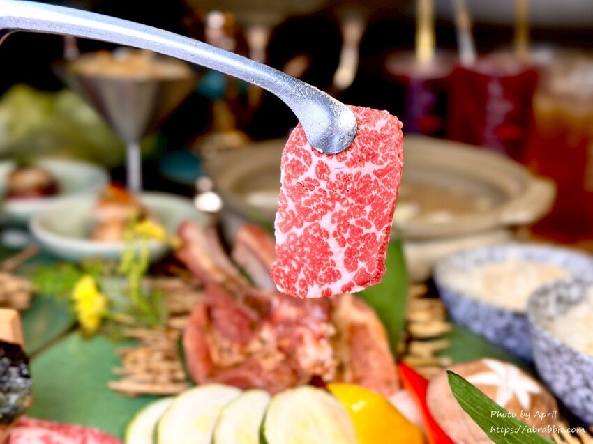 台中燒肉天花板！獨棟老宅精誠壹山專人代烤燒肉，享受頂級和牛 海鮮饗宴