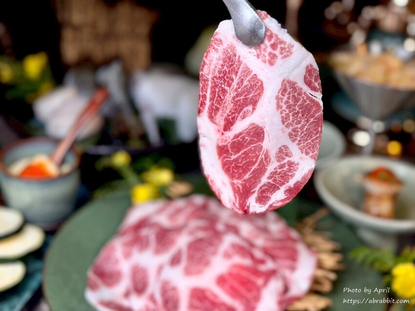 台中燒肉天花板！獨棟老宅精誠壹山專人代烤燒肉，享受頂級和牛 海鮮饗宴
