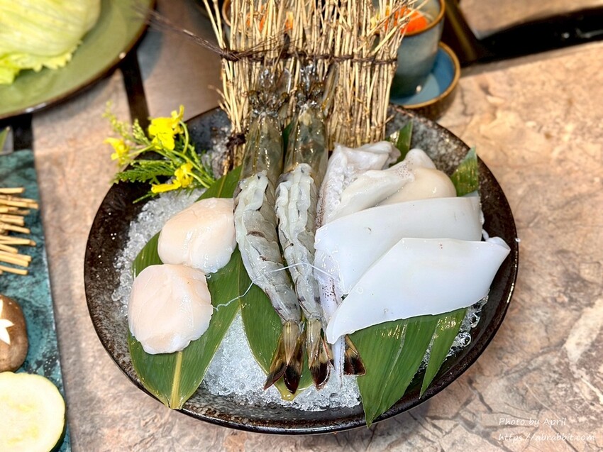 台中燒肉天花板！獨棟老宅精誠壹山專人代烤燒肉，享受頂級和牛 海鮮饗宴