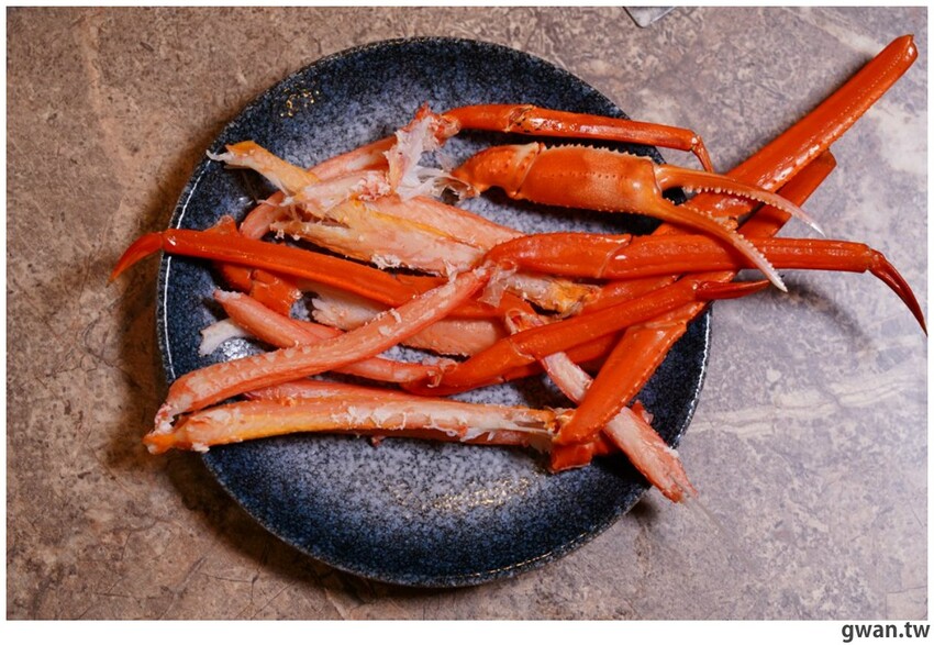 網路評價4.8星，沒預訂吃不到的燒肉店，入口也太隱密了吧ＸＤＤ