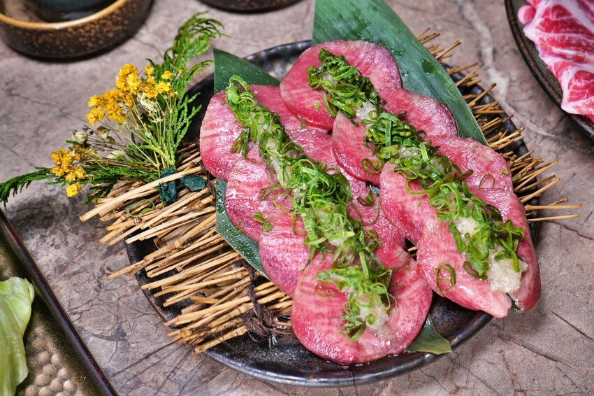 台中市西區牛舌控必訪的幻切牛舌這裡吃，單點品項更划算！還有壽星好禮超有儀式感