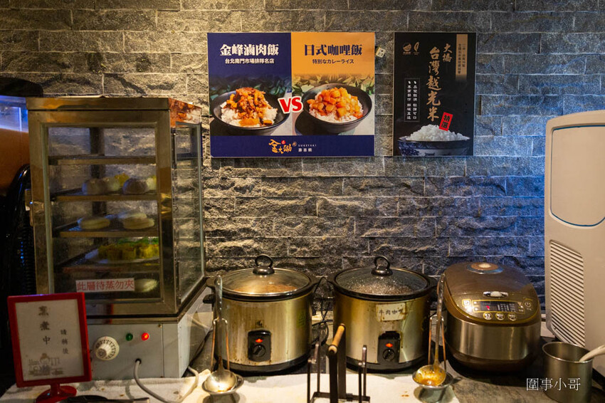 中壢吃到飽推薦-金大鋤壽喜燒!12月底前吃到飽C套餐免費加碼升級大白蝦以及50元硬幣一樣大的肥美蛤蜊唷!還多了雪花牛小排跟嚴選和牛啦~快點訂位吧因為優惠活動只到12月底唷! @圍事小哥的幸福相框 中壢吃到飽推薦-金大鋤壽喜燒!12月底前吃到飽C套餐免費加碼升級大白蝦以及50元硬幣一樣大的肥美蛤蜊唷!還多了雪花牛小排跟嚴選和牛啦~快點訂位吧因為優惠活動只到12月底唷! @圍事小哥的幸福相框