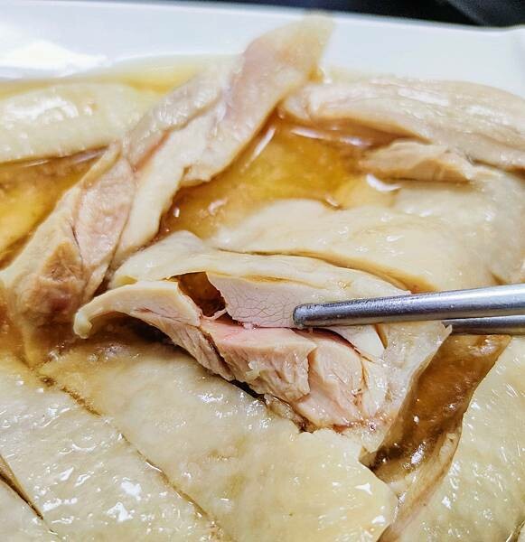 /tmp/phpr3GqY1 /tmp/phpr3GqY1