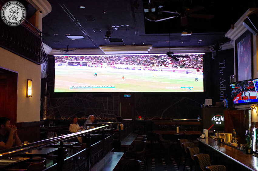 【 安和路餐酒館 】昔日《卡內基酒吧》蛻變成擁有365吋螢幕適合看世足賽及擁有超好吃美食與調酒的餐酒館〈The Adlon〉