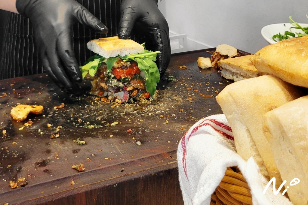 202509 高雄苓雅 TAGL Deli Porchetta 