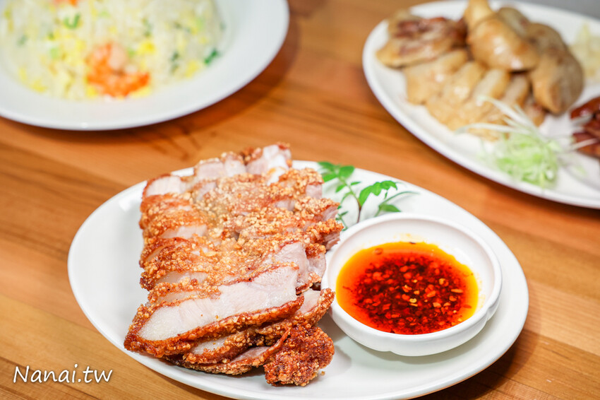 深藏市區百年歷史老宅，用餐時間大爆滿，立軒閣文化廚苑賣的是精緻中式料理