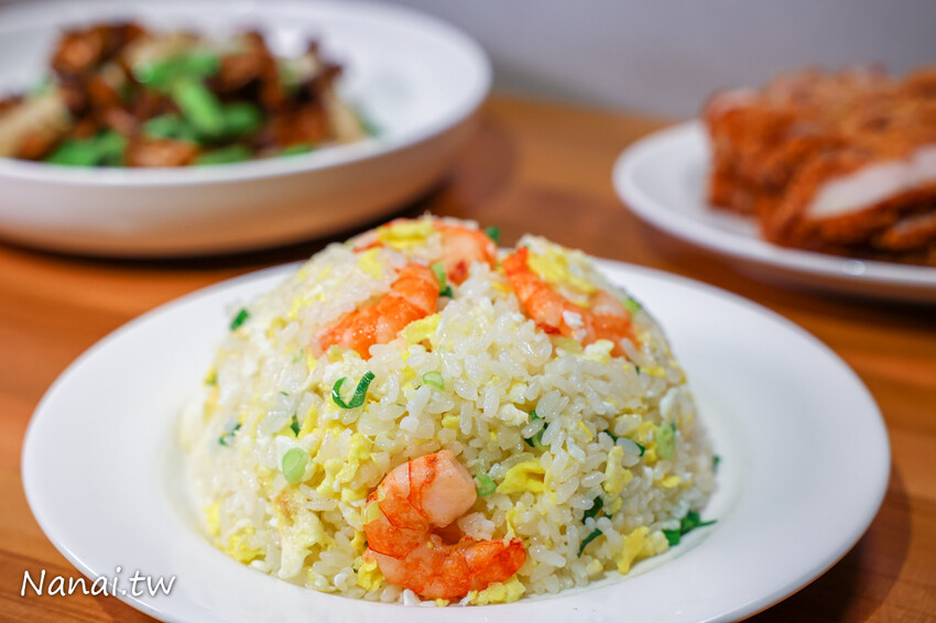 深藏市區百年歷史老宅，用餐時間大爆滿，立軒閣文化廚苑賣的是精緻中式料理