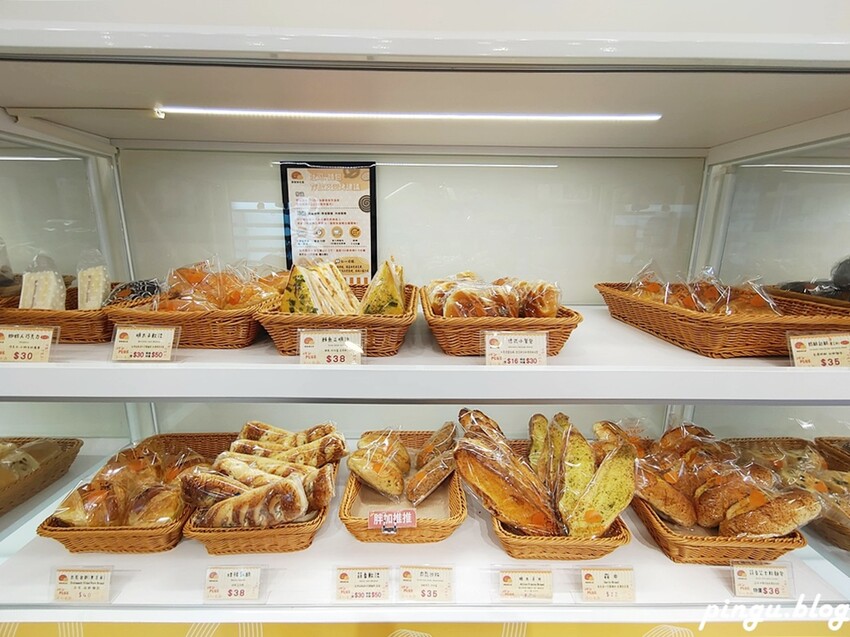 胖加烘焙彰化自強店 | 彰化麵包店推薦 母親節蛋糕首選 超可愛的造型杯子蛋糕 - 小企鵝生活趣