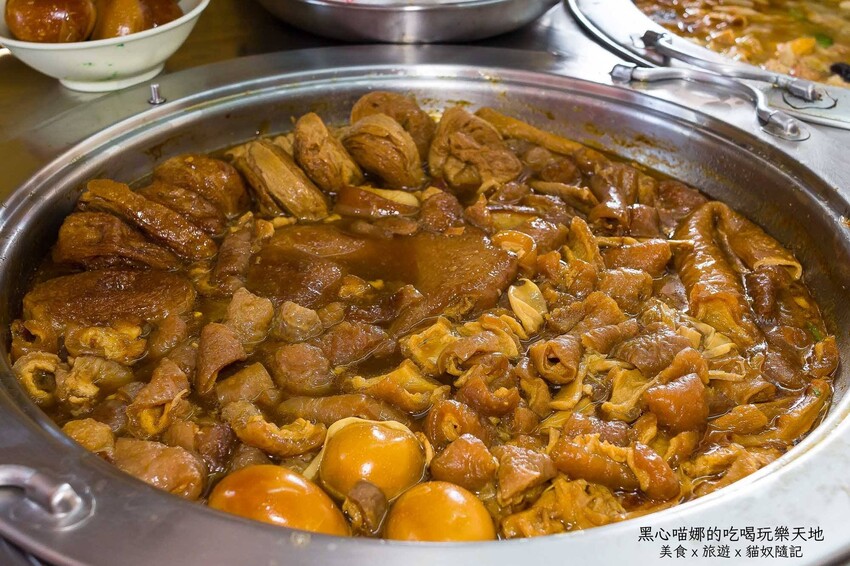 高雄三民︱番仔明古早味雜菜 濃郁香醇料滿超下飯!