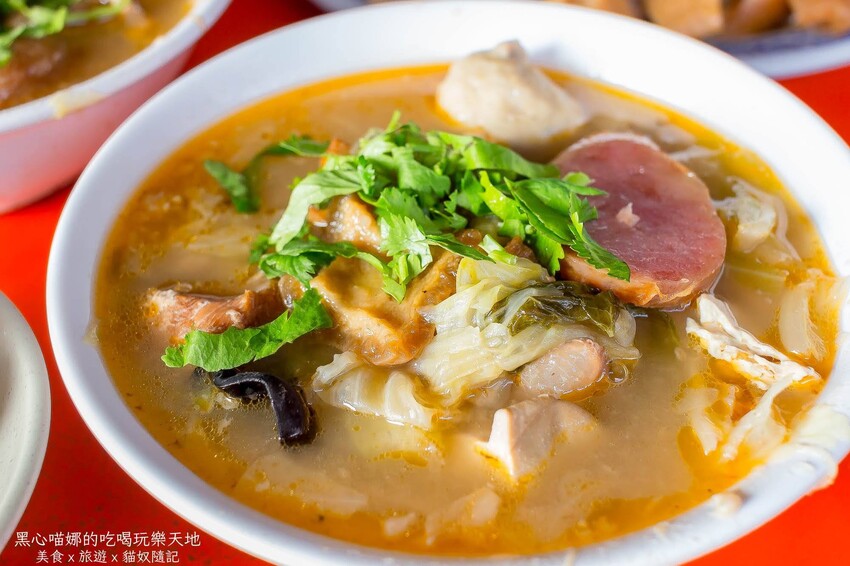 高雄三民︱番仔明古早味雜菜 濃郁香醇料滿超下飯!