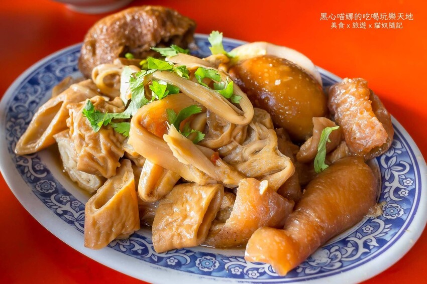 高雄三民︱番仔明古早味雜菜 濃郁香醇料滿超下飯!