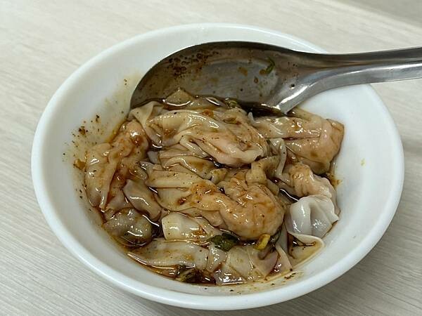 （西門涼麵）瓊芳居～都市傳說老店回來了～萬年隱藏版人氣涼麵店