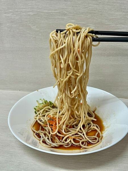 （西門涼麵）瓊芳居～都市傳說老店回來了～萬年隱藏版人氣涼麵店