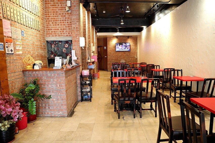 私房藥燉紅燒牛肉麵四重奏!頂級腱子心、牛筋、牛肚與板腱不用選一次通通來|進城牛肉麵