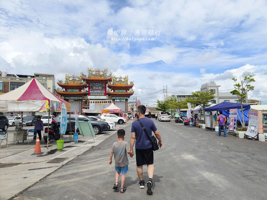 台南。七股》曉蝶海產店。龍山宮前份量十足的平價海產店