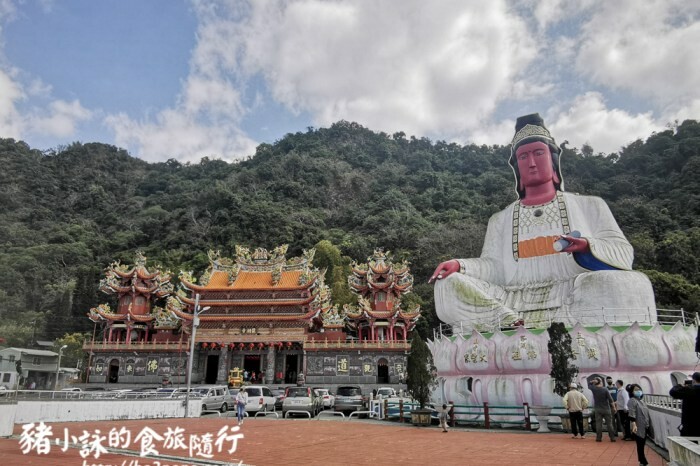 台南。七股》曉蝶海產店。龍山宮前份量十足的平價海產店