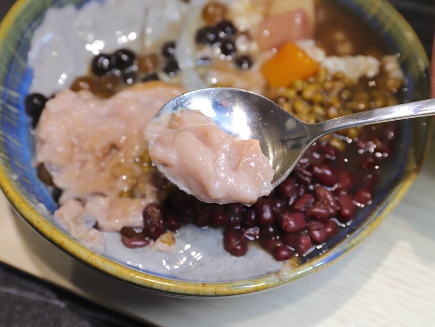 植朵 輕甜品-西港店:隱藏台南西港的創新甜點飲料店.茶飲甜湯冰品奶酪通通有/冰淇淋雪酪多達百種口味.奶酪甜嫩迷人 - 進食的巨鼠