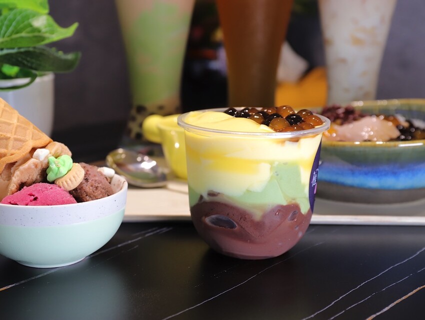 植朵 輕甜品-西港店:隱藏台南西港的創新甜點飲料店.茶飲甜湯冰品奶酪通通有/冰淇淋雪酪多達百種口味.奶酪甜嫩迷人 - 進食的巨鼠