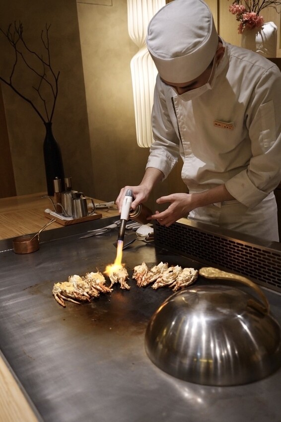 阪前和牛高級日式鐵板燒美食推薦-炙燒龍蝦頭