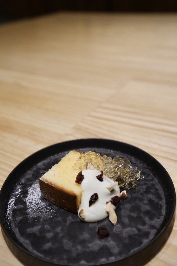 阪前和牛高級日式鐵板燒美食推薦-蜂蜜蛋糕佐梅酒乳酪