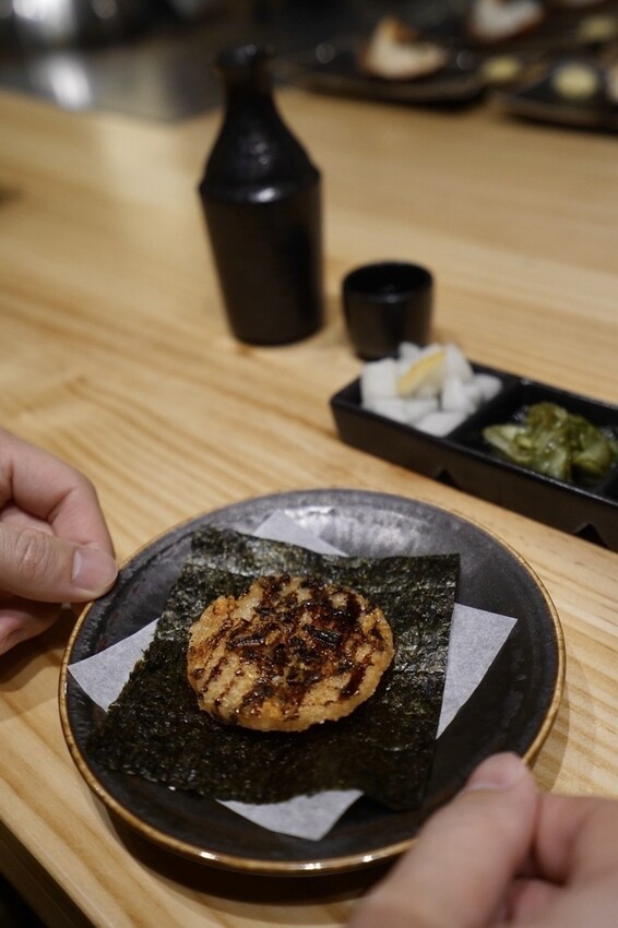 阪前和牛高級日式鐵板燒美食推薦-日式手燒櫻花蝦仙貝