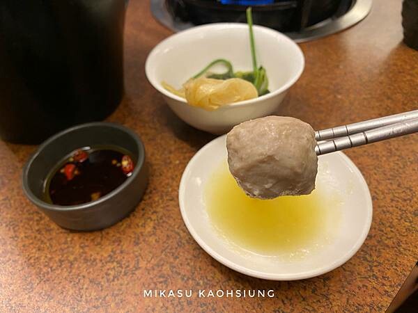 酸菜白肉鍋吃到飽菜色分享 2022最新營業時間 頤和酸菜白肉鍋2022菜單 價格分享 高雄鳳山吃到飽 涮肉吃到飽 高雄吃到飽鍋物推薦