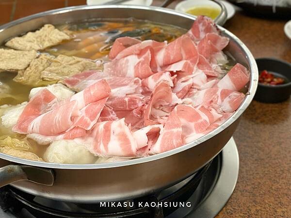 五花豬肉片吃到飽 2022最新營業時間 頤和酸菜白肉鍋2022菜單 價格分享 高雄鳳山吃到飽 涮肉吃到飽 高雄吃到飽鍋物推薦