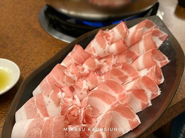 五花豬肉片吃到飽 2022最新營業時間 頤和酸菜白肉鍋2022菜單 價格分享 高雄鳳山吃到飽 涮肉吃到飽 高雄吃到飽鍋物推薦
