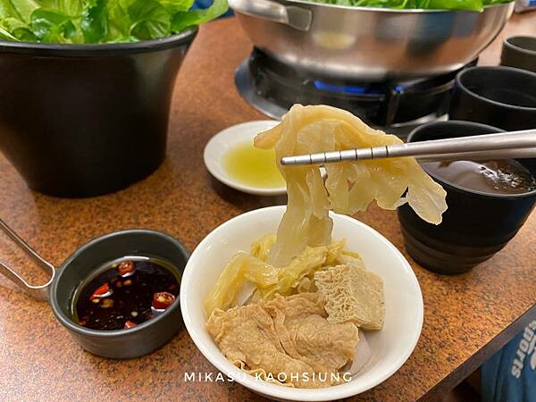 五花豬肉片吃到飽 2022最新營業時間 頤和酸菜白肉鍋2022菜單 價格分享 高雄鳳山吃到飽 涮肉吃到飽 高雄吃到飽鍋物推薦