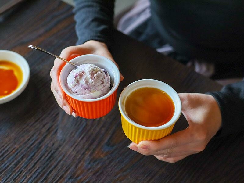 竹北必吃日料金賞壽司！爆量鮭魚親子丼鋪滿18片，超厚切生魚片讓你大滿足。