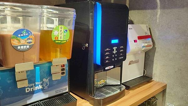 【台北火鍋】大食鍋物｜２９９元起火鍋吃到飽，還有宵夜場哦