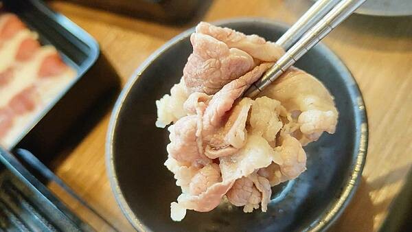 【台北火鍋】大食鍋物｜２９９元起火鍋吃到飽，還有宵夜場哦