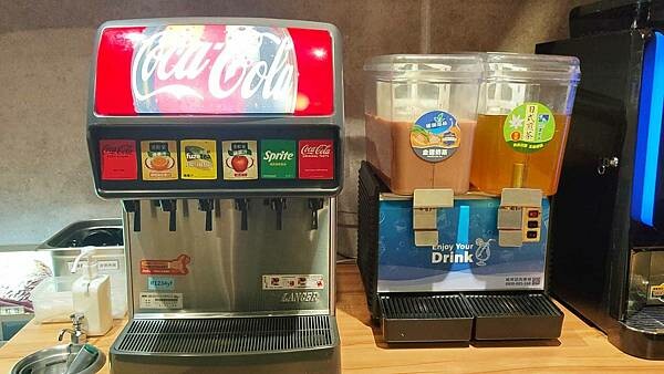 【台北火鍋】大食鍋物｜２９９元起火鍋吃到飽，還有宵夜場哦