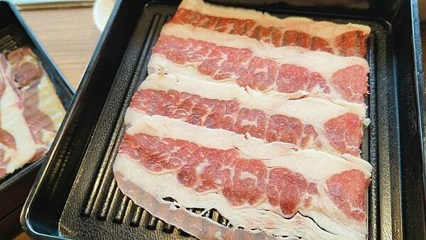 【台北火鍋】大食鍋物｜２９９元起火鍋吃到飽，還有宵夜場哦