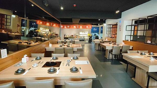 【台北火鍋】大食鍋物｜２９９元起火鍋吃到飽，還有宵夜場哦