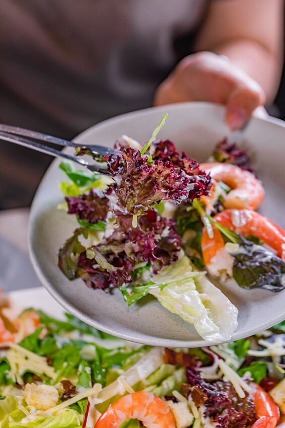 漢神百貨美食 X 低調奢華餐酒館 精緻經典的排餐 主廚特製餐點 約會聚餐的好所在 -蘼樂餐酒