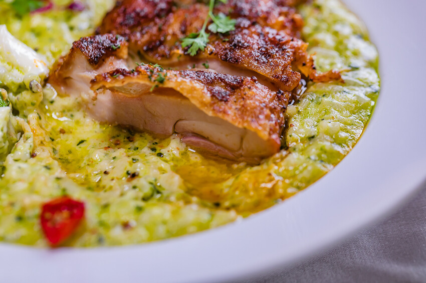 漢神百貨美食 X 低調奢華餐酒館 精緻經典的排餐 主廚特製餐點 約會聚餐的好所在 -蘼樂餐酒