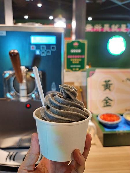 【嘉義】狂一鍋新台式火鍋 嘉義博愛店～最狂的正宗台式爆炒火鍋 獨家"功夫排骨酥鍋"及十種獨特湯底鍋物 就