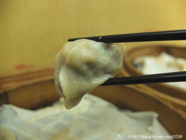 【花蓮旅遊行程規劃】花蓮市區非玩不可!漫遊鐵道文化園區 必吃高人氣包子、蒸餃 還有噱頭十足的鋼管紅茶!