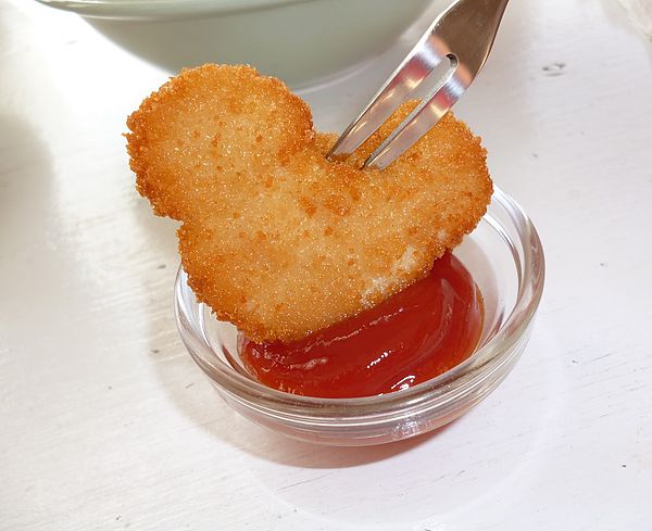 Ancre Cafe安克黑咖啡：帶錨的甜甜圈,帶著微笑的咖啡--我在淡水安克黑咖啡館