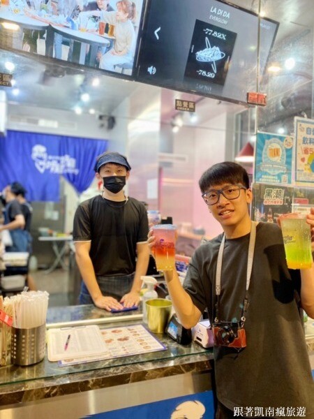 新品開箱【咚雞咚雞韓式炸雞-楠梓益群店】黑潮來襲！嚐鮮黑色系炸物美食！金箔黑潮派對餐 黑潮松露派對餐 創新翻轉經典韓式炸雞