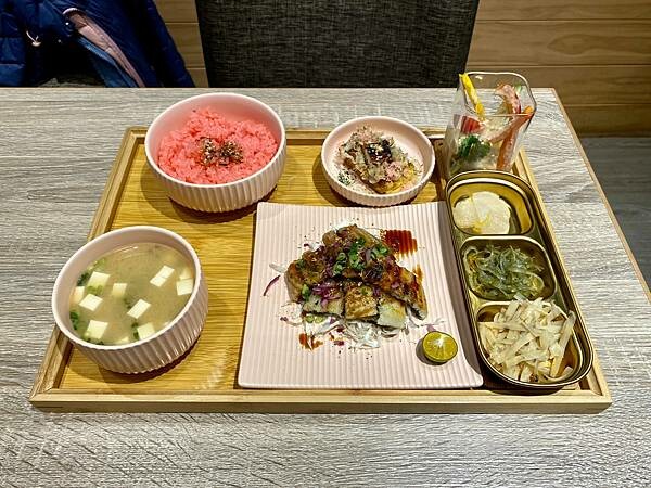 LINE_ALBUM_曙光沐屋-Hikaru_230105_33