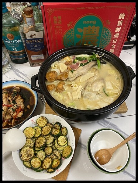 【宅配年菜湯品開箱/家御滬曉評價】【家御滬曉】醃篤鮮濃白全雞湯-滬滿心/大火天然熬煮10小時🔥鮮美