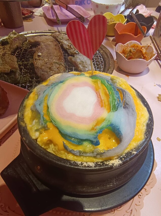 391882.jpg - 【宜蘭】寵物友善餐廳推薦。Pinkoni粉紅姐姐韓式料理。超可愛夢幻場景+服務超棒+食物好吃