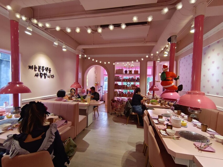 391900.jpg - 【宜蘭】寵物友善餐廳推薦。Pinkoni粉紅姐姐韓式料理。超可愛夢幻場景+服務超棒+食物好吃