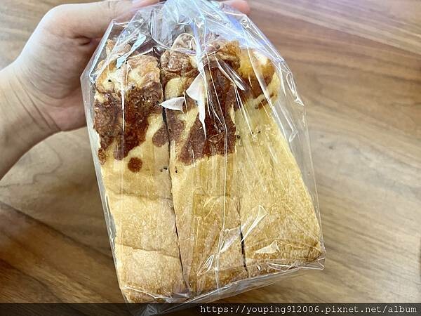 台北文山區|夯胖 Bakaroti,沒有過多廣告或宣傳,是那種左鄰右舍間口耳相傳的隱藏版麵包店!