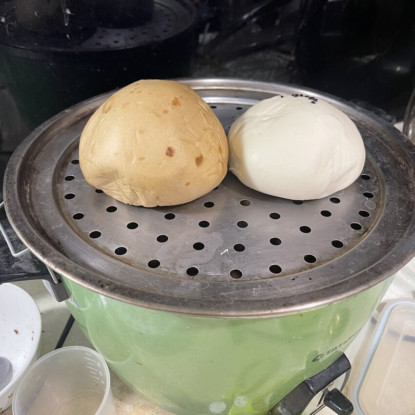 超爆料健康又美味爆料饅頭竹東也吃得到了！整條地瓜就在包子內超浮誇！