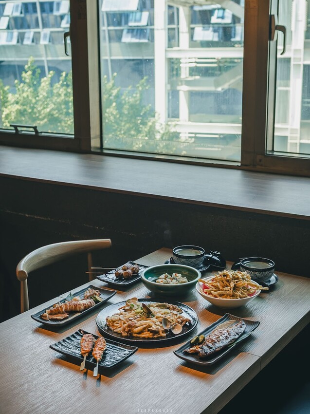 一号基地 餐酒伴.居酒屋:板橋車站裡的低調好味道,聚餐首選!