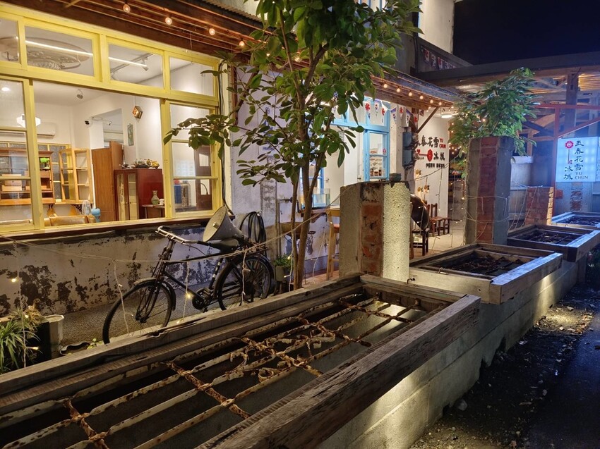 388889.jpg - 【花蓮市區】河南扯麵推超級美味番茄蛋麵+又一村檜好了咖啡館。寵物友善店家