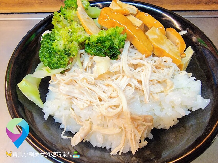 [食]新北 獨特特調米醬醬汁 肉圓清爽不油膩 還有不可錯過的經典國民小吃大腸麵線及 豐富一餐就來汐止觀光夜